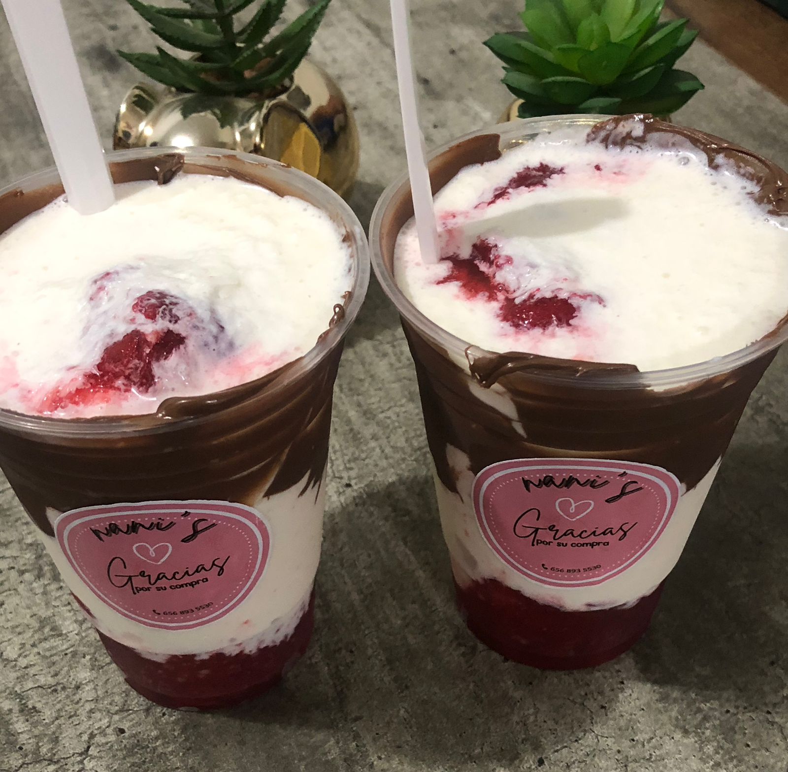 Fresas con Crema y NUTELLA 16 Oz