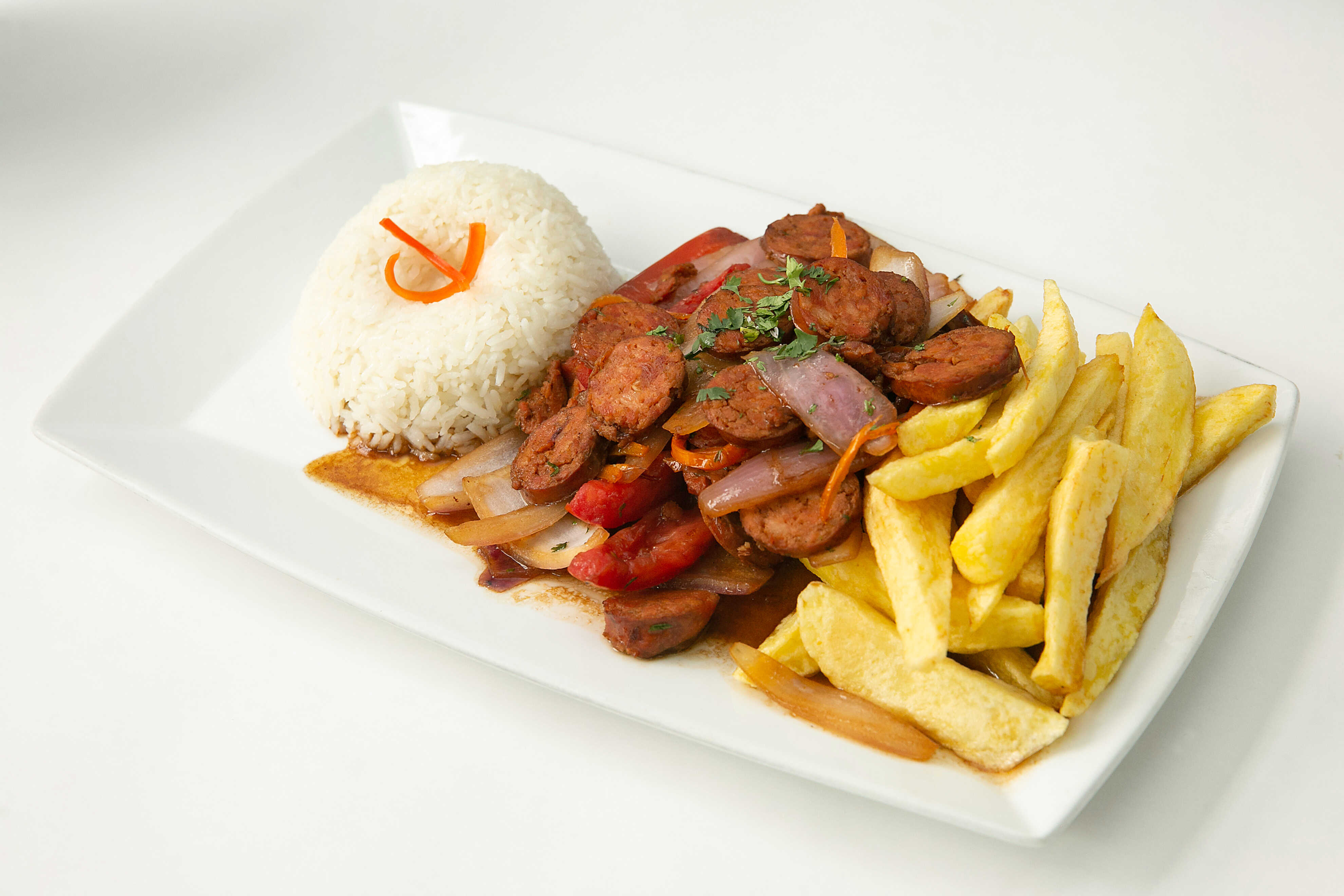 Saltado de Chorizo Regional