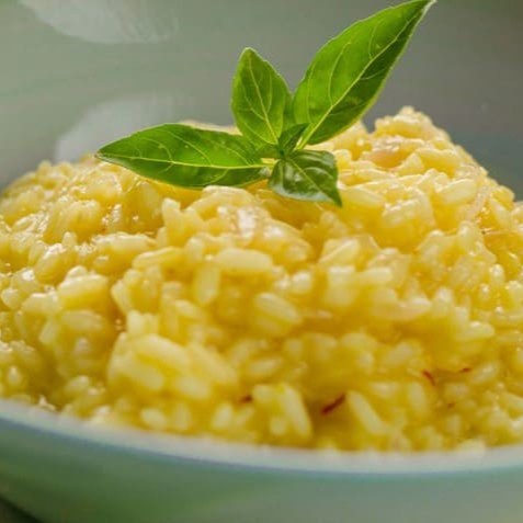 Todos os nosso risotos são elaborados com caldo de legumes feito na casa e fiarroz arborio finalizado com pamesão e mussarela(aproximadamente 600 grama)