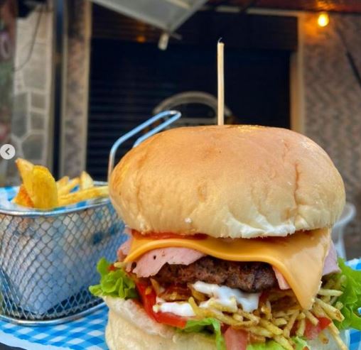 Hamburguesa Casera Royal