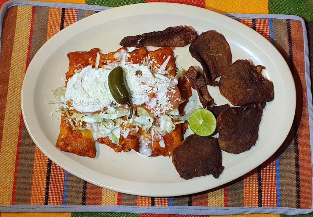 Enchiladas Sencillas con Cecina