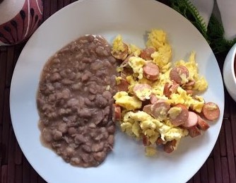 Huevos con Salchicha