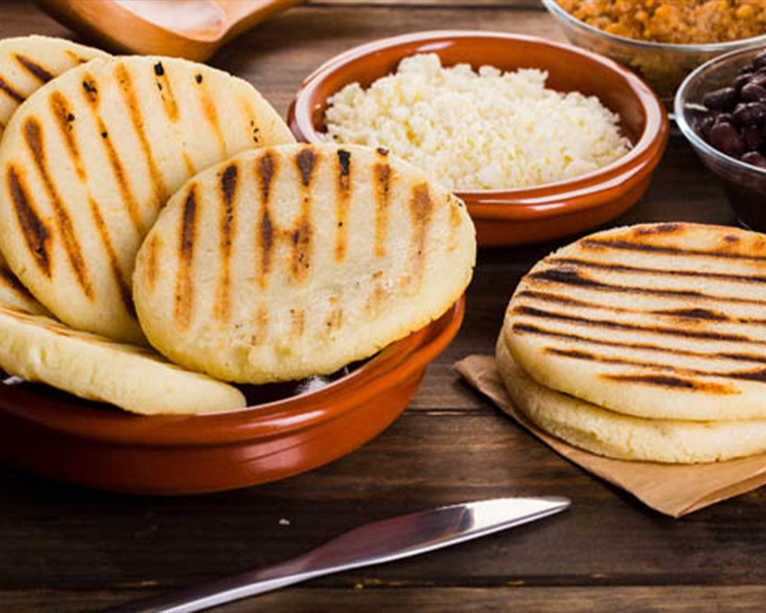 Arepitas con Queso LLanero y Nata