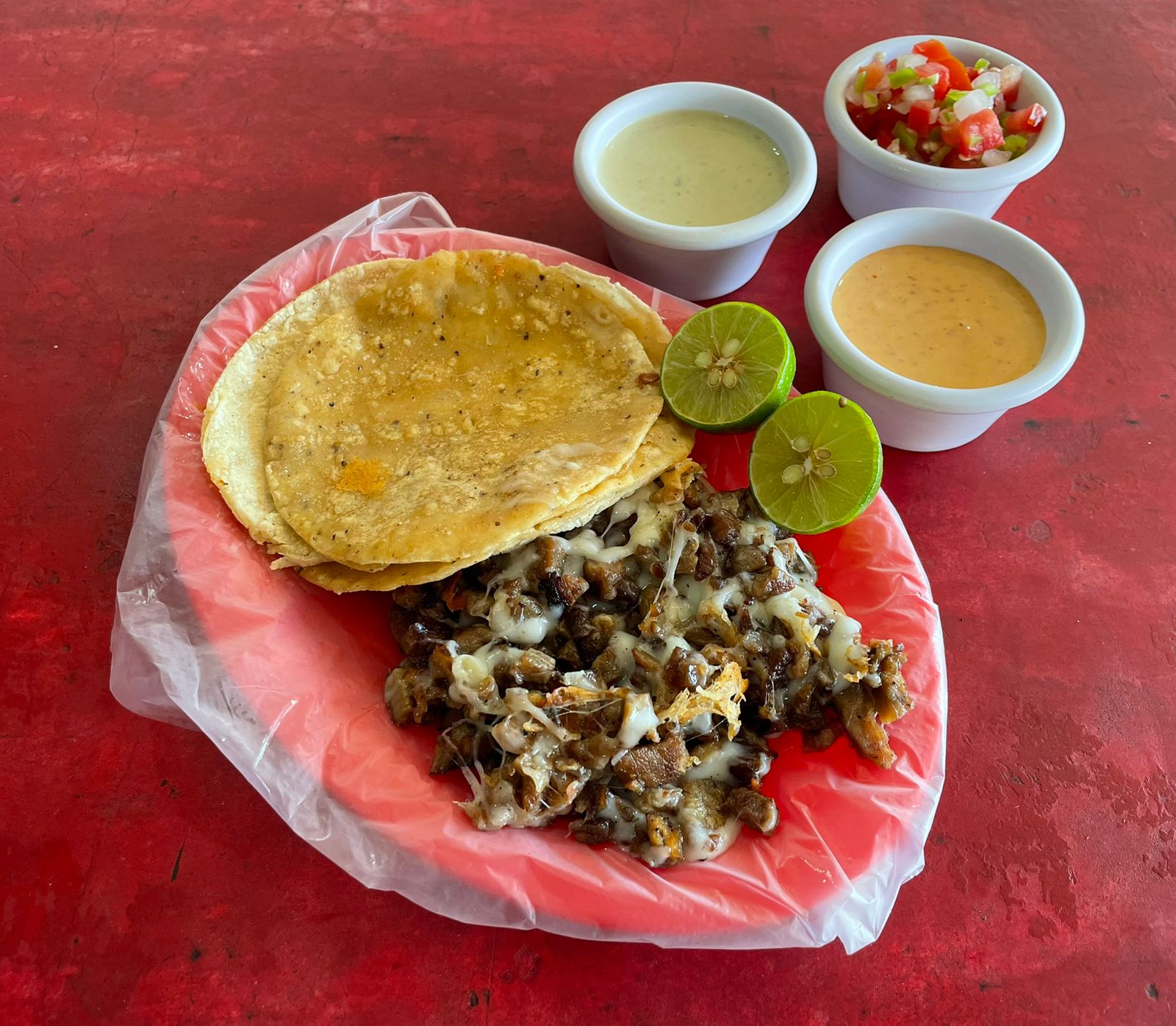 Media Orden de Tacos con Queso.