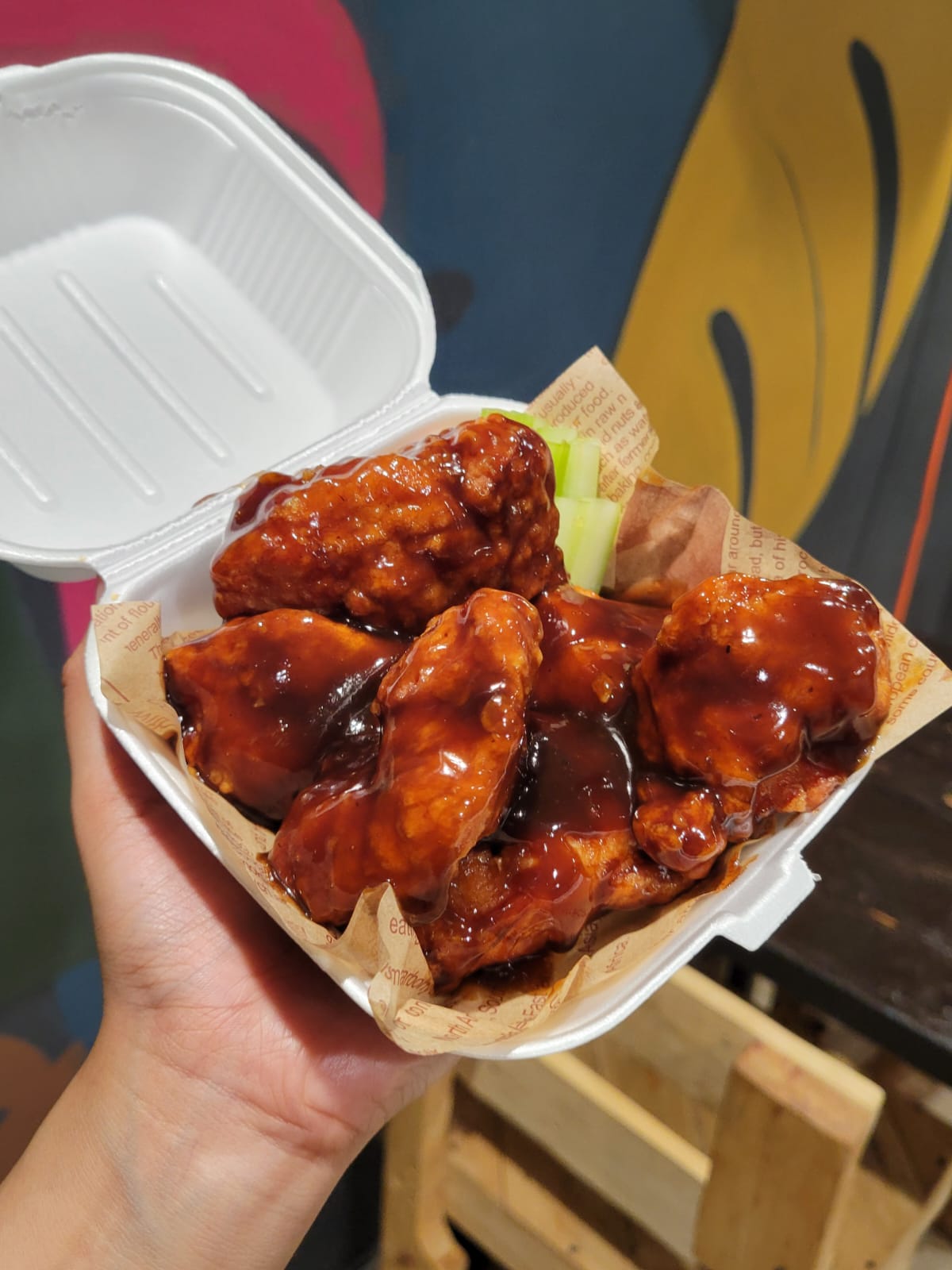 6 Boneless con Agua de Jamaica