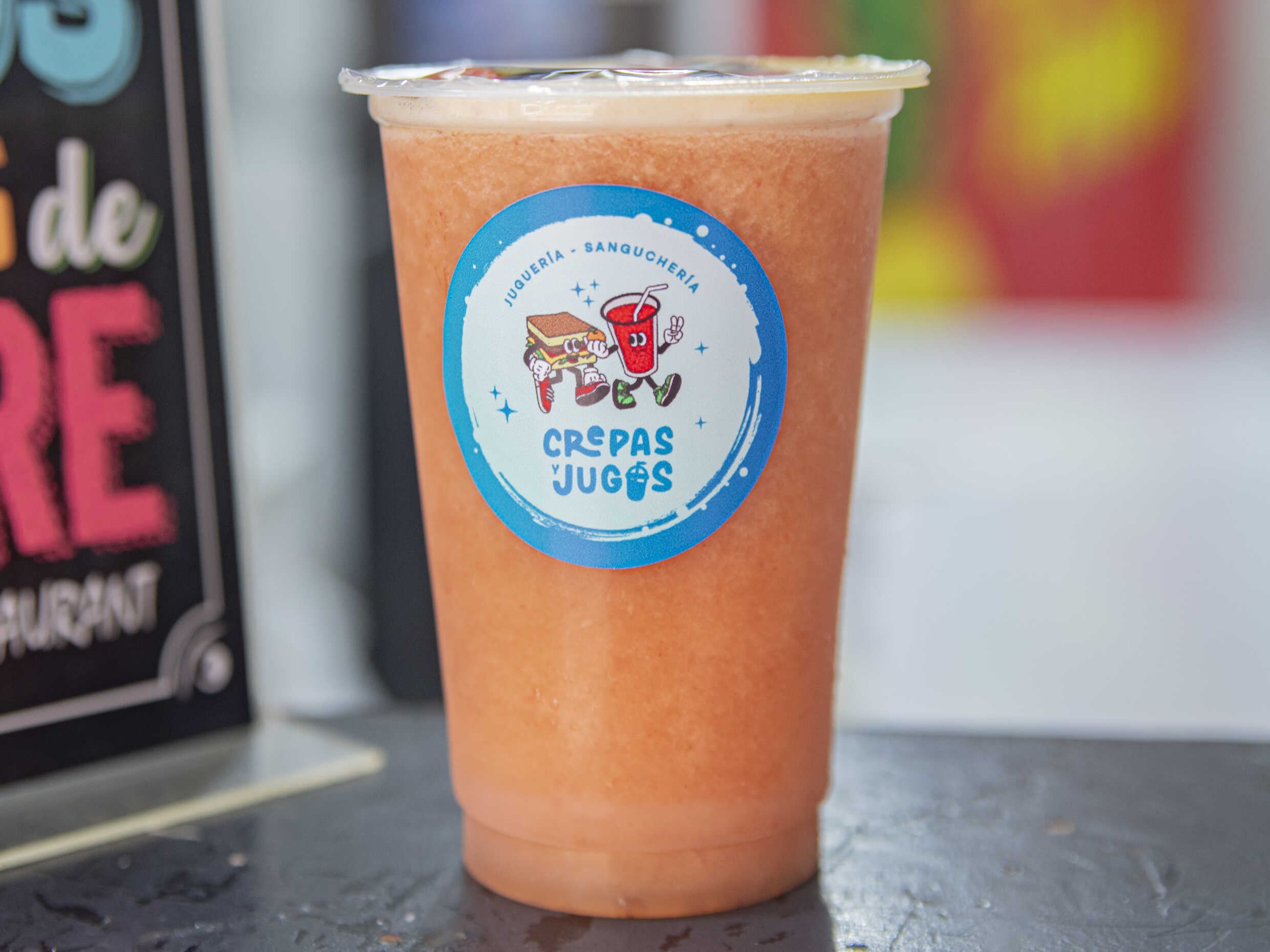 Jugo de Fresa y Piña 21 oz