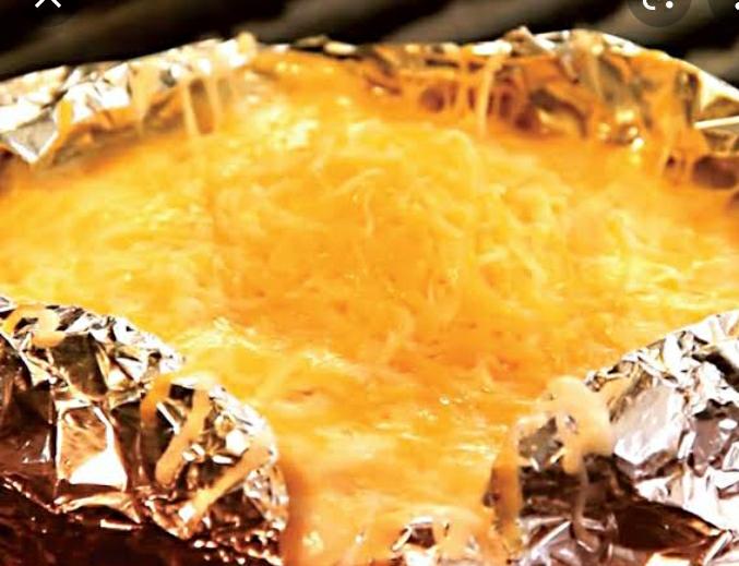 Papa Asada con Queso