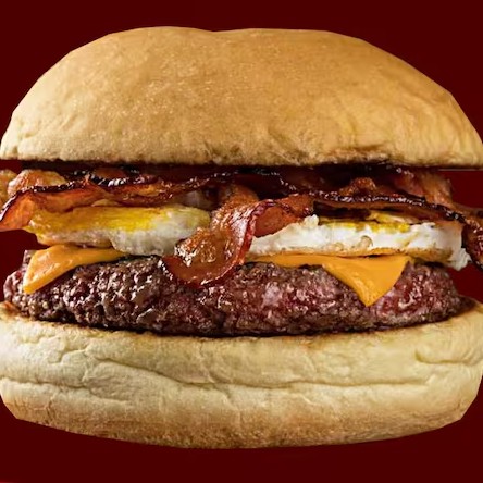 Pão, hambúrguer de picanha de 120gr, ovo frito, três fatias de bacon crocante e uma fatia de queijo cheddar derretido, uma fatia de presunto, calabresa, batata palha, maionese caseira.