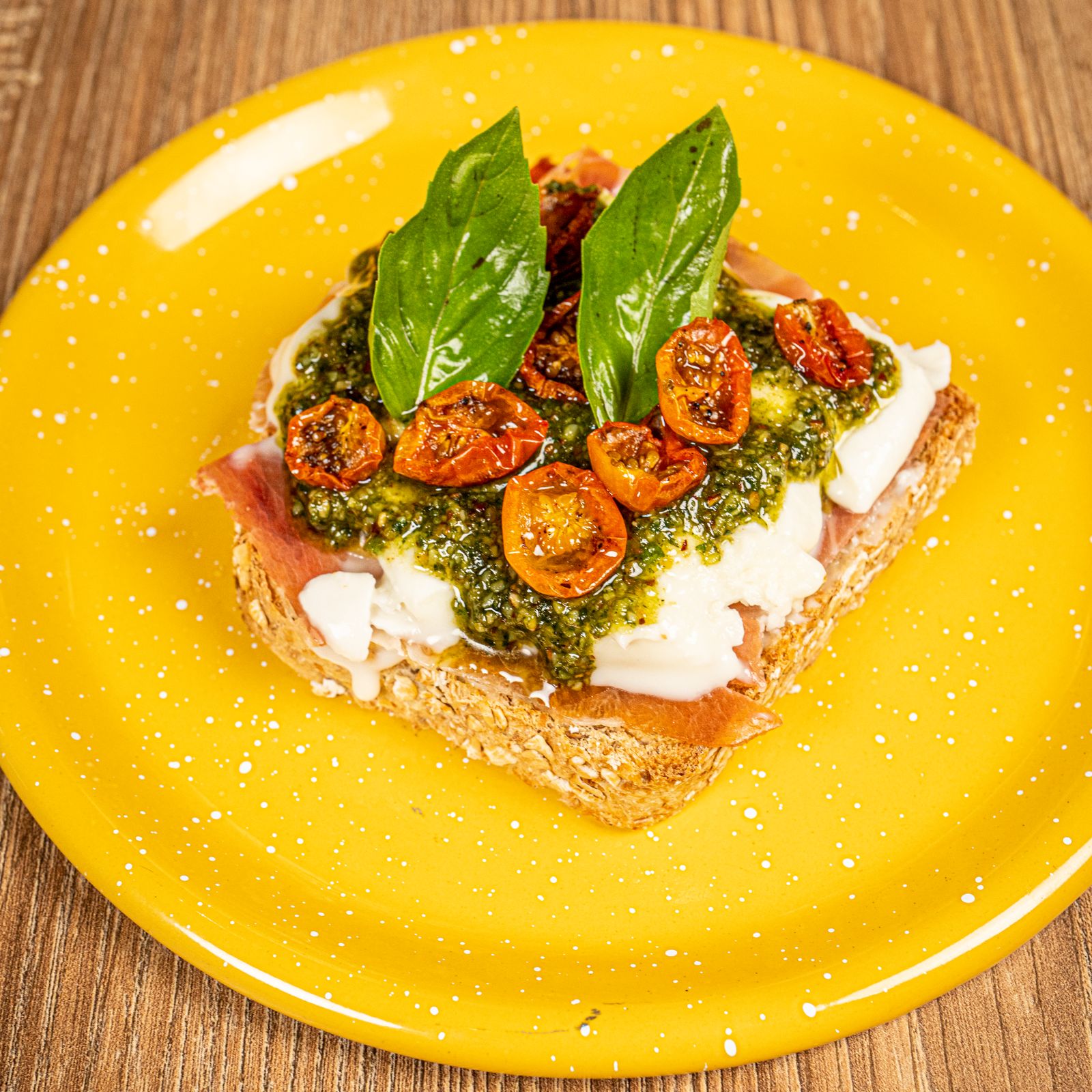 Tostada con Jamón Serrano