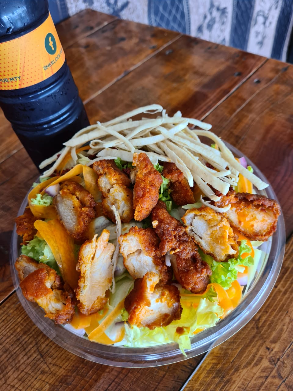 Ensalada Chicken Búfalo