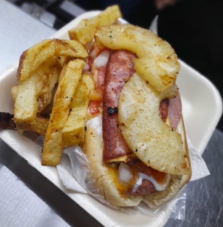 Hot Dog Hawaiano