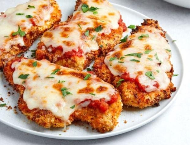COMBO PECHUGA DE POLLO PARMESANA