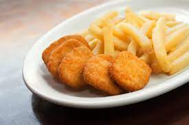 Nuggets con Papas a la Francesa