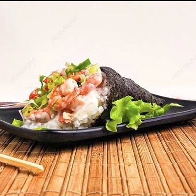 Arroz, camarão, cebolinha, cream cheese.