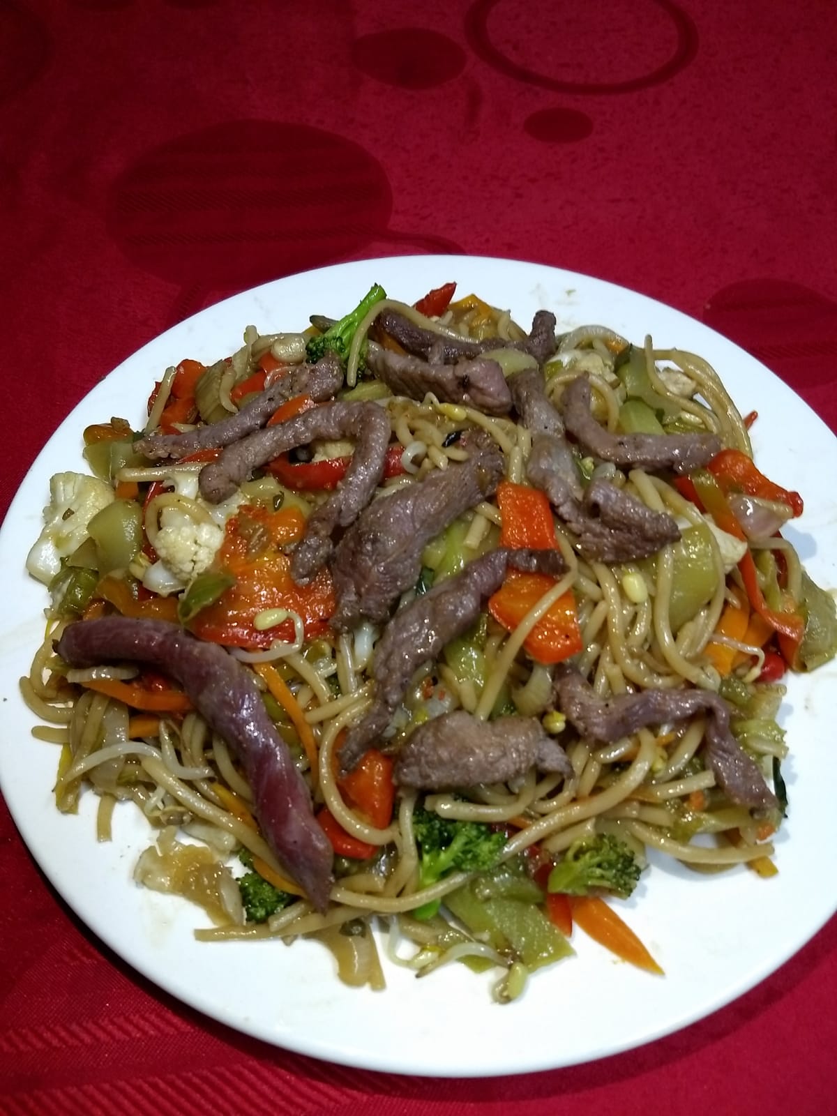 Chau Mein con Carne de Res