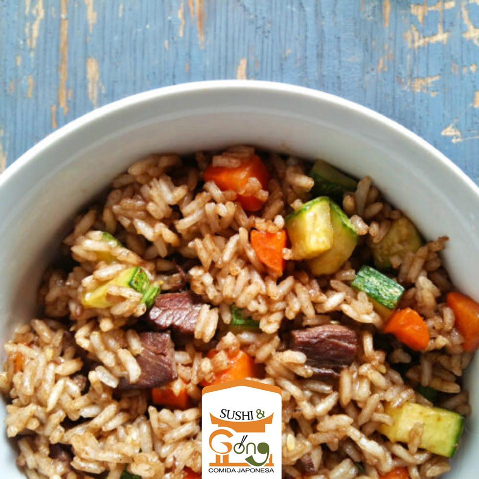 1/2 Yakimeshi Especial