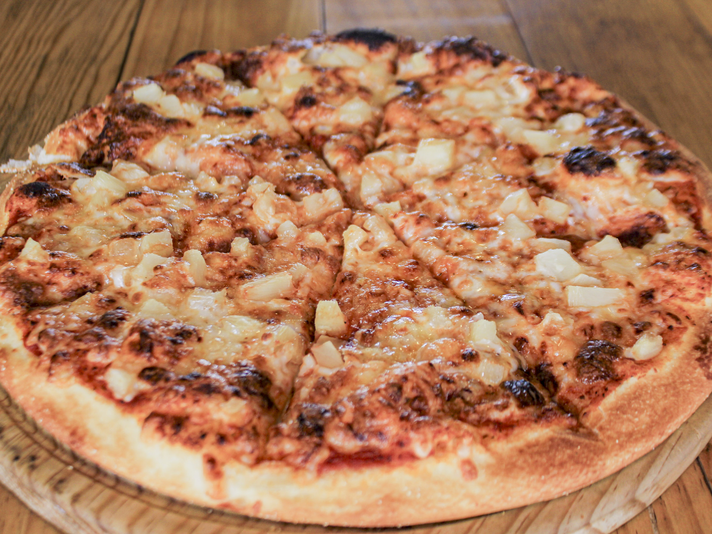 Pizza Piña, Pastor, Champiñon