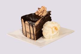 Porción de Torta con Helado