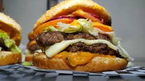 Burger Chicken Con Queso + Papas + Boing 250 ml