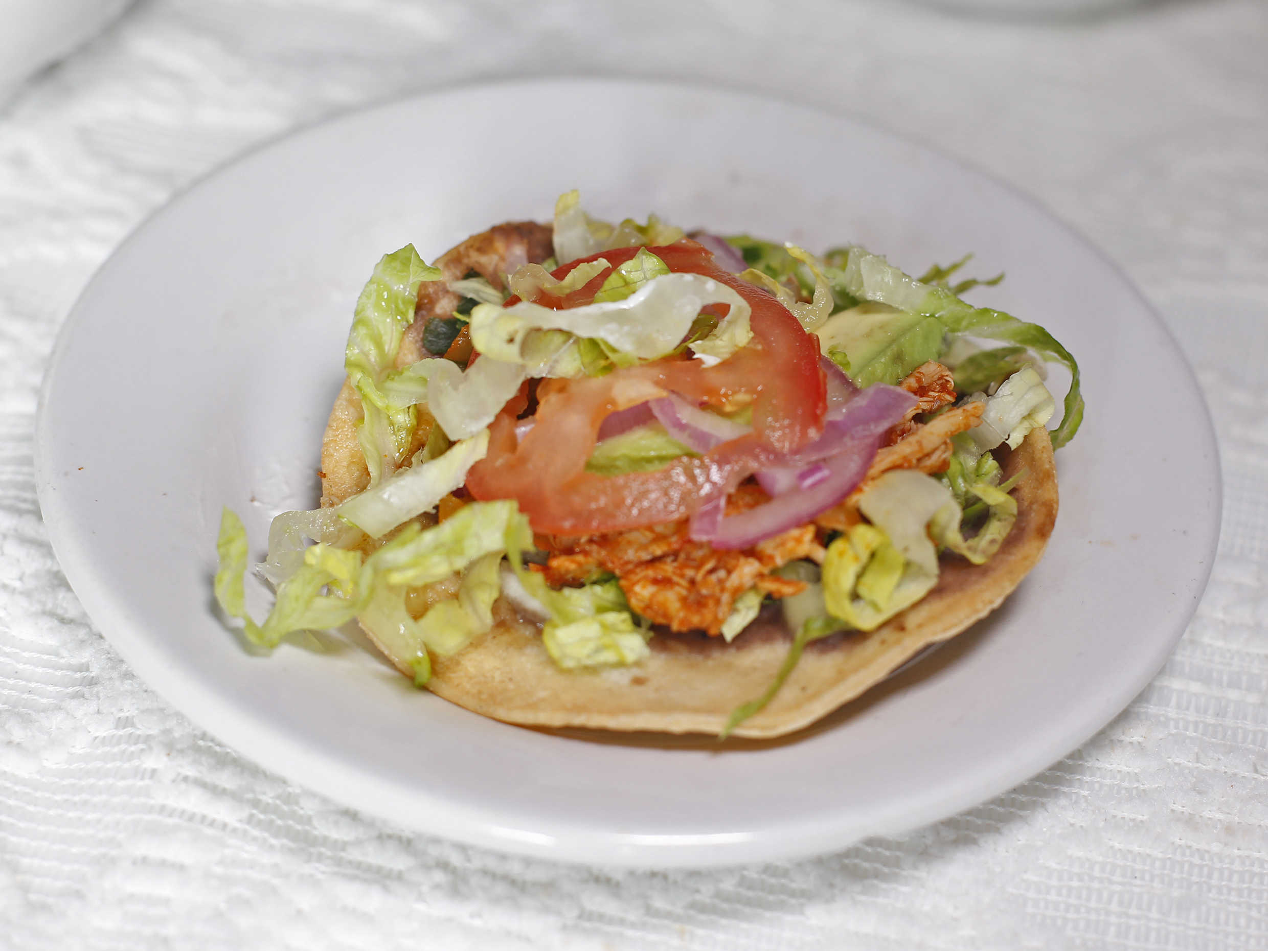 TOSTADA DE CARNE MOLIDA