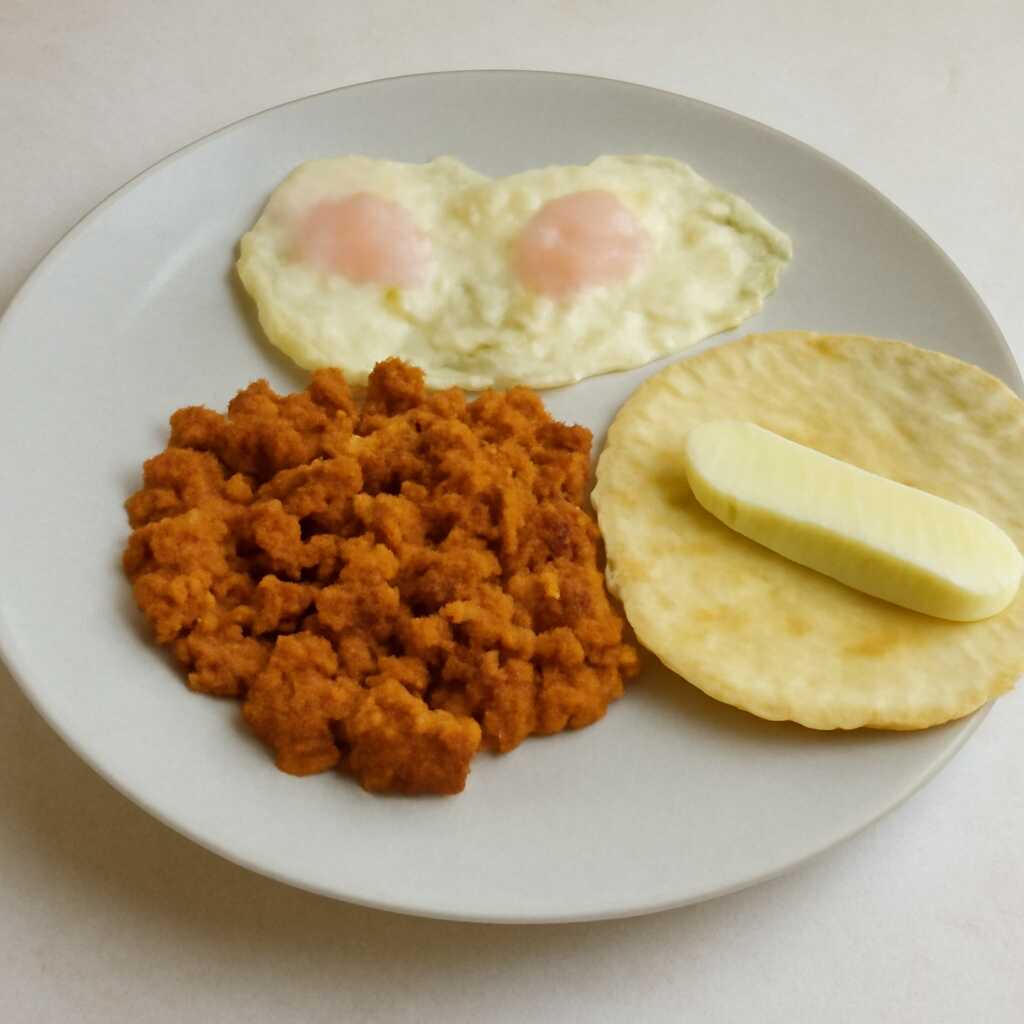 Calentado con Huevos Fritos