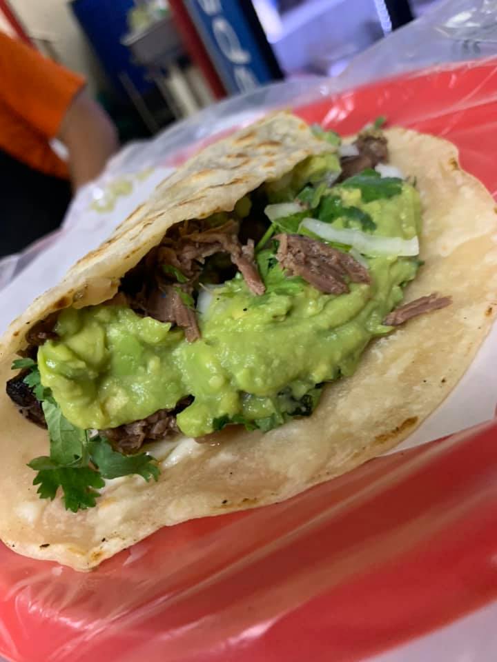 Taco Perrón de Harina Adobada