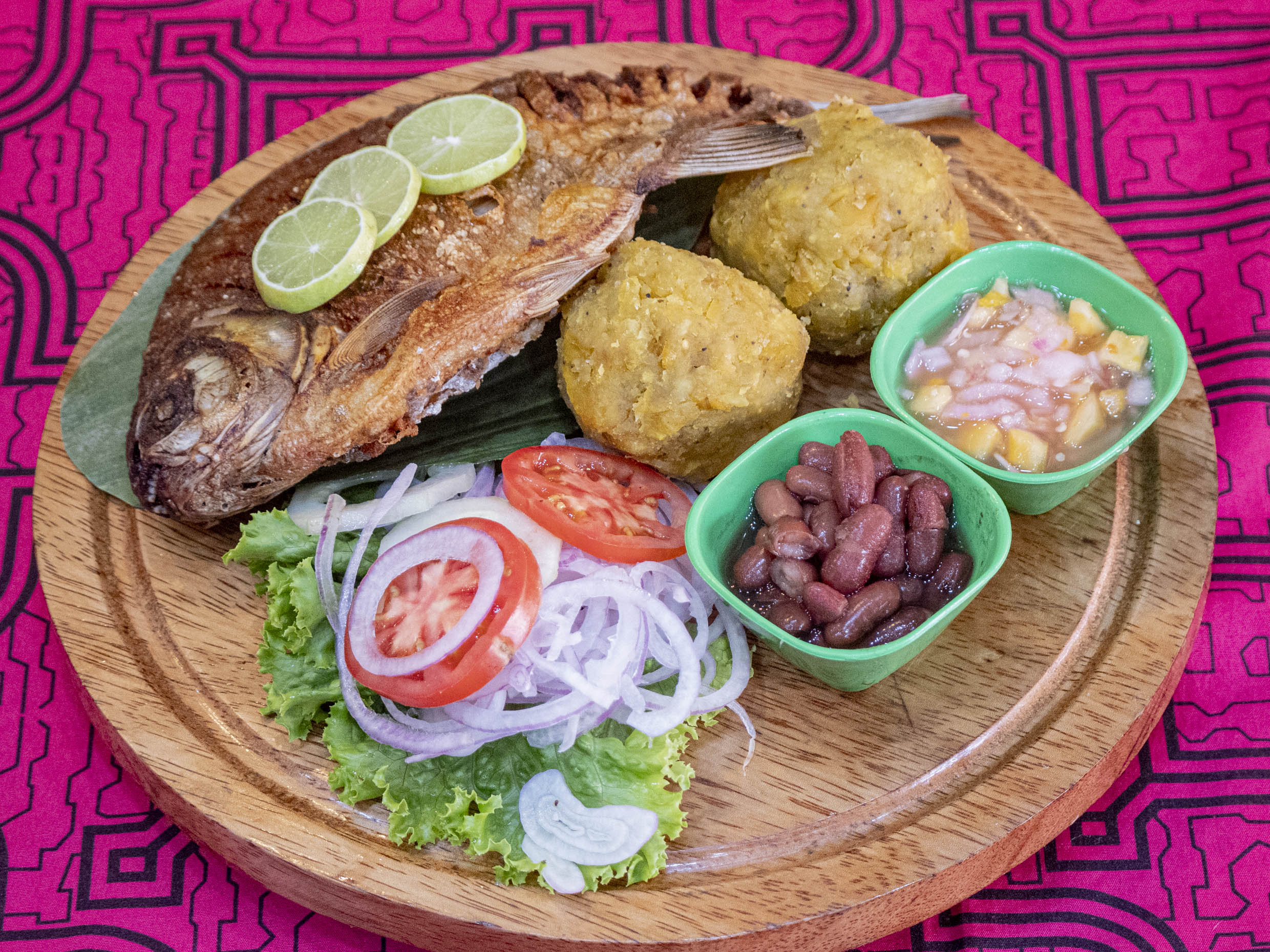 Palometa Frita y Tacacho