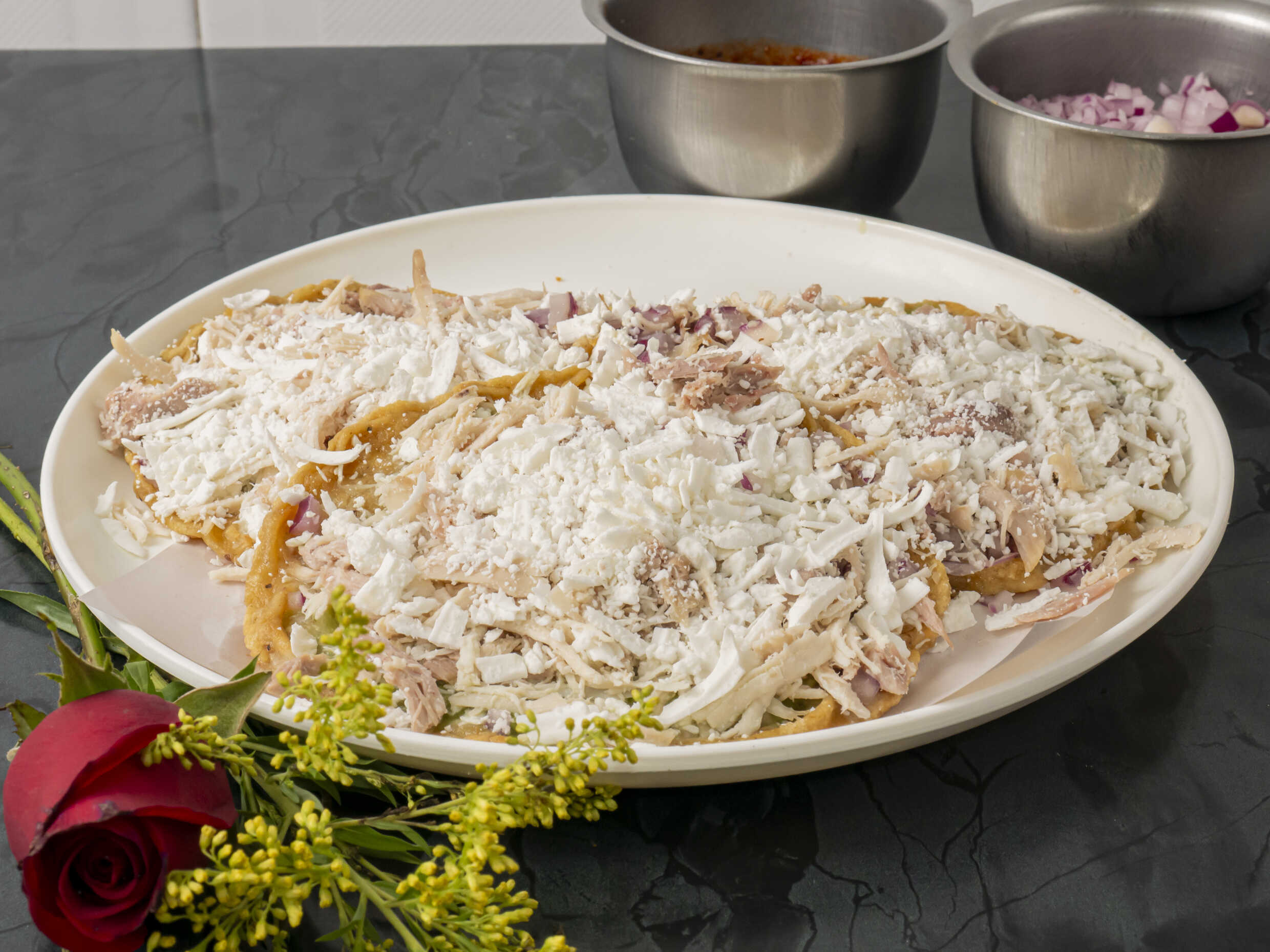 Sope con Pollo
