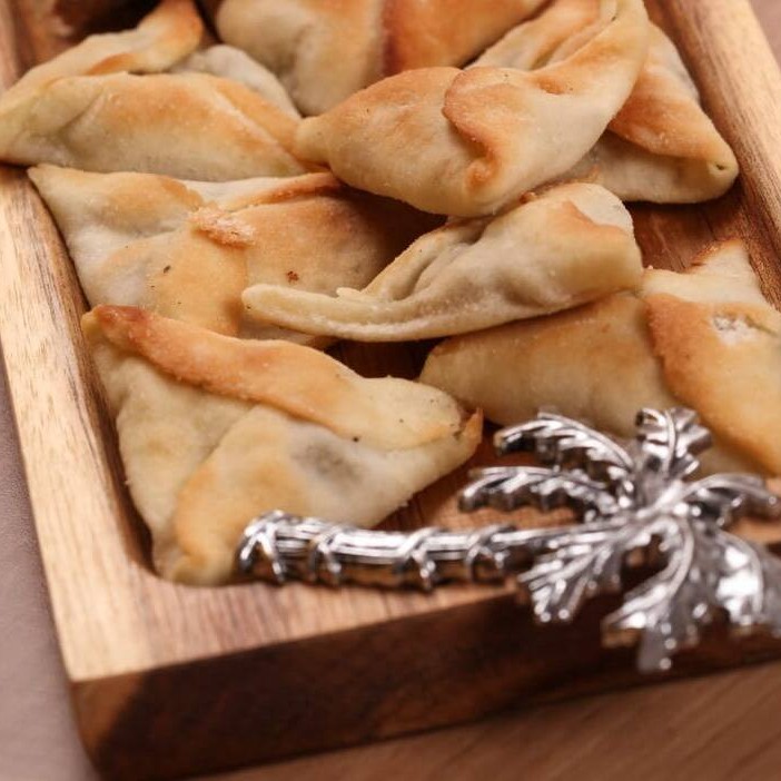 Cada unidade tem aproximadamente 4 centímetros.