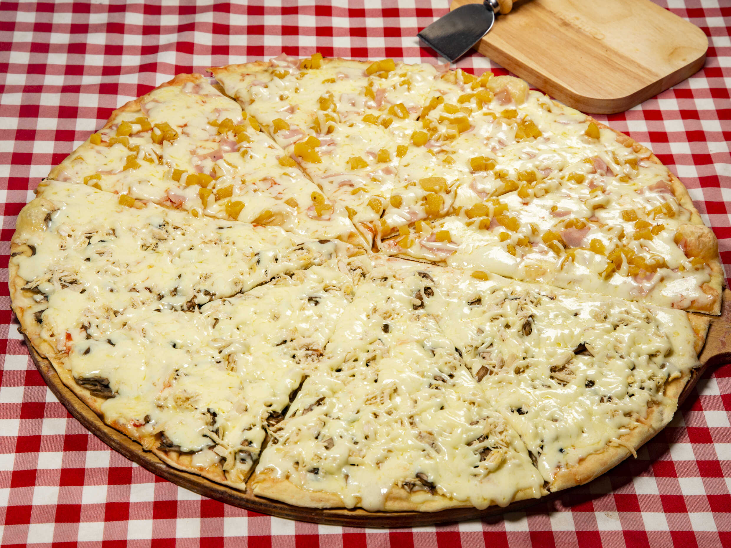 Pizza Pollo y Champiñón Grande