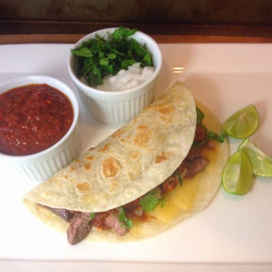 Gringa de Bistec