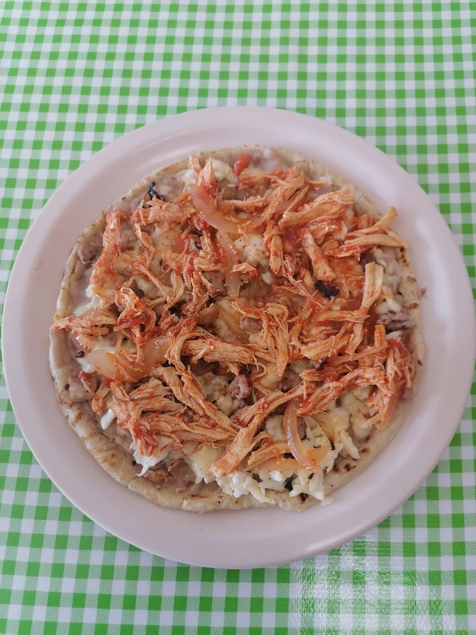 Sope con Guiso