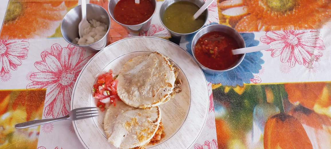 Gordita con Guisado