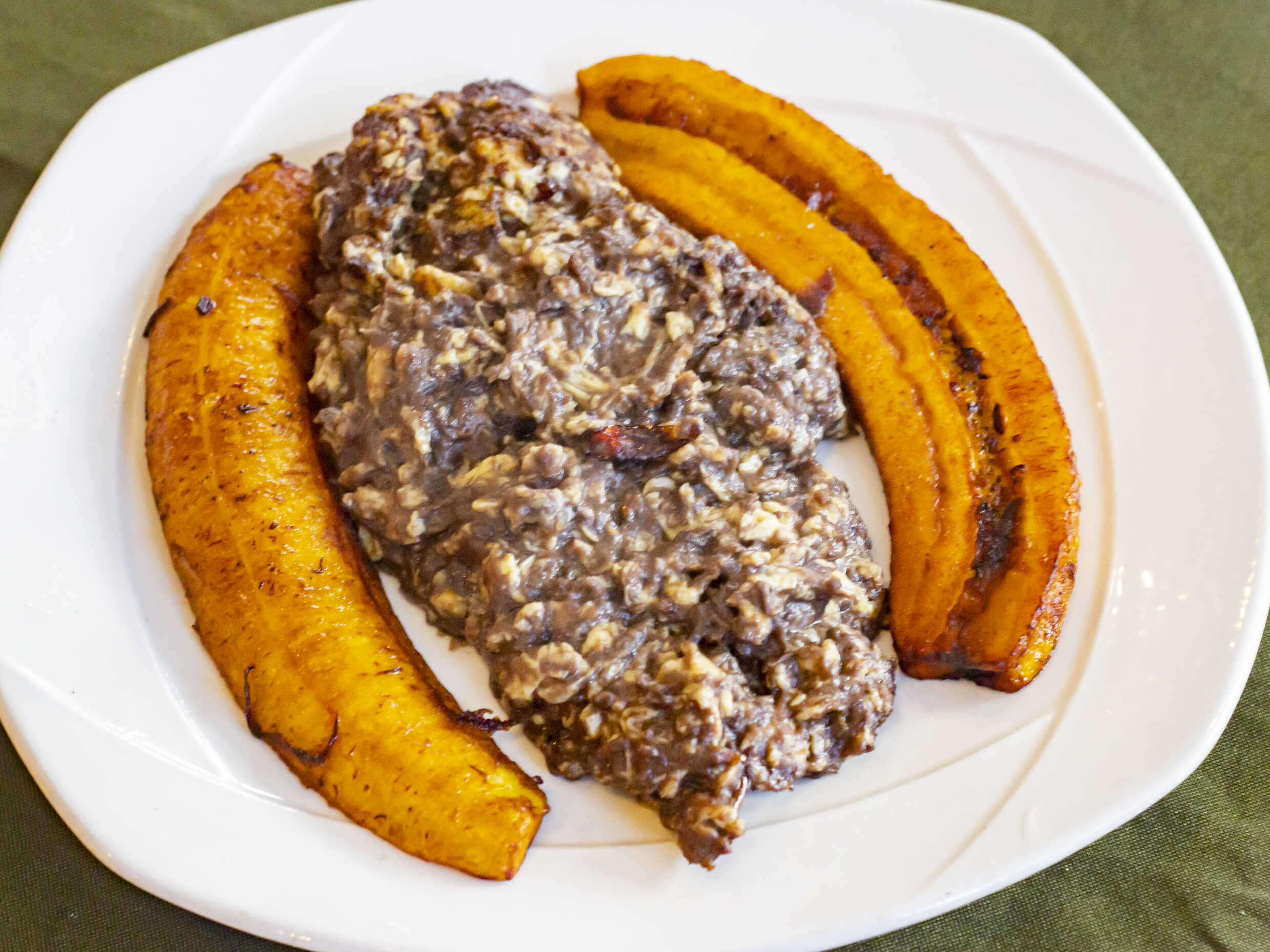 Huevos Tirados con Camarón