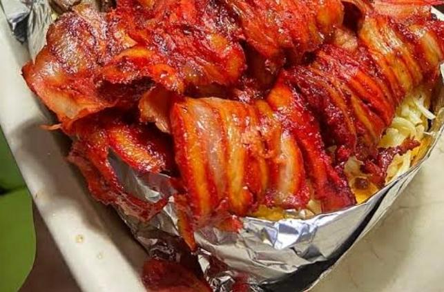 Papa Asada con Carne de Trompo