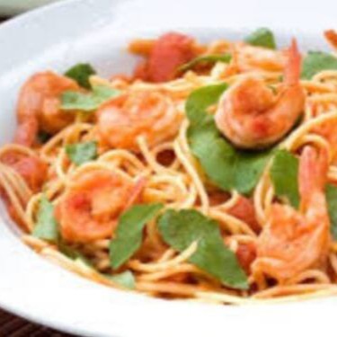 Delicioso spaguette de camarão para você desfrutar.