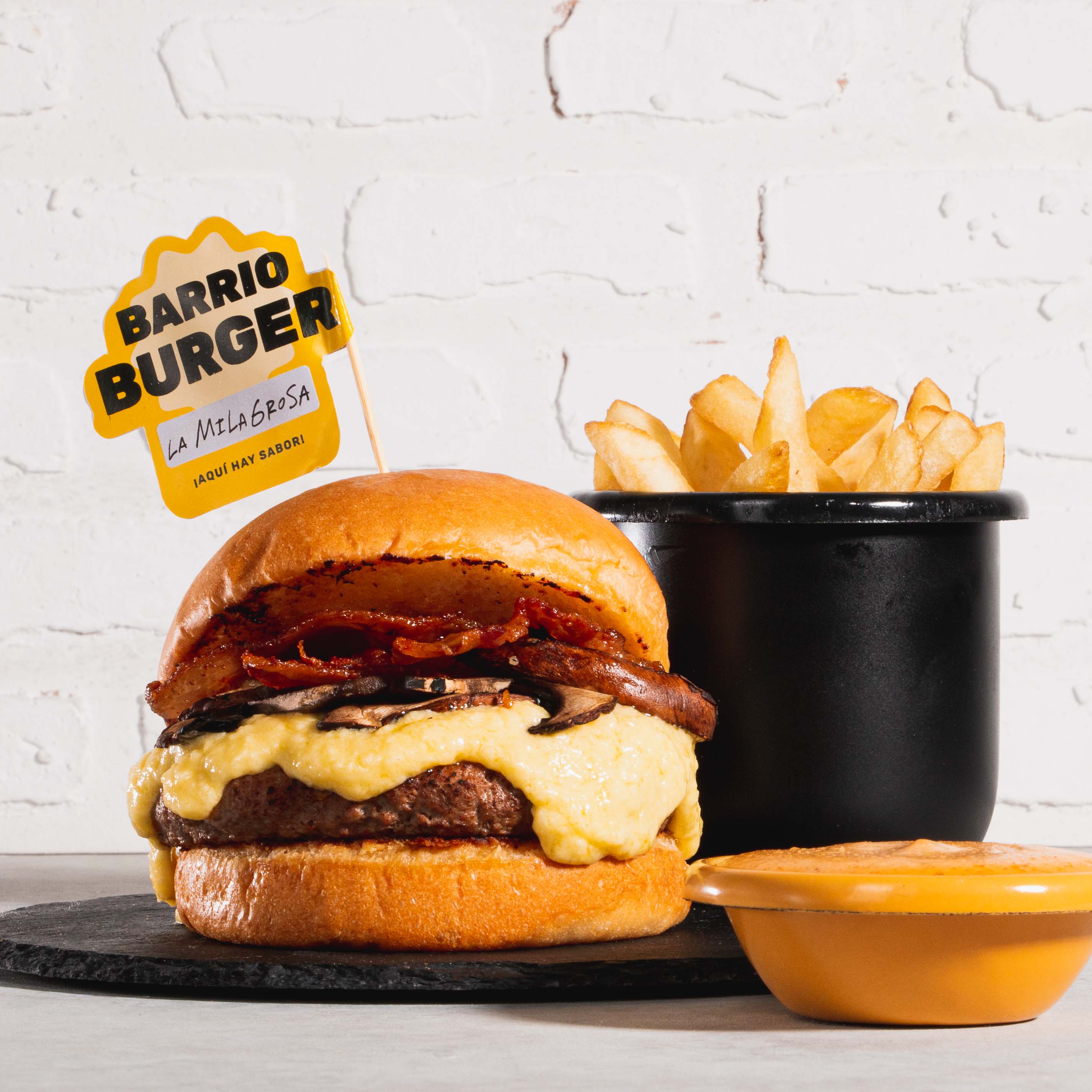Combo Hamburguesa La Milagrosa