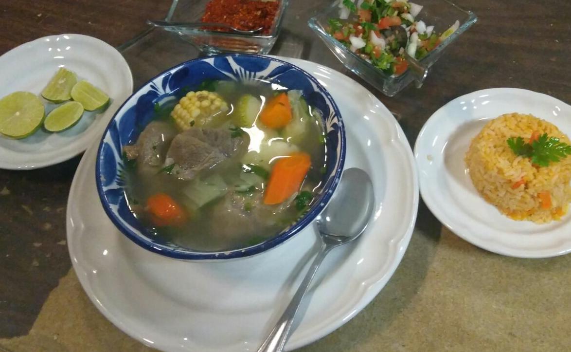 Caldo de Res