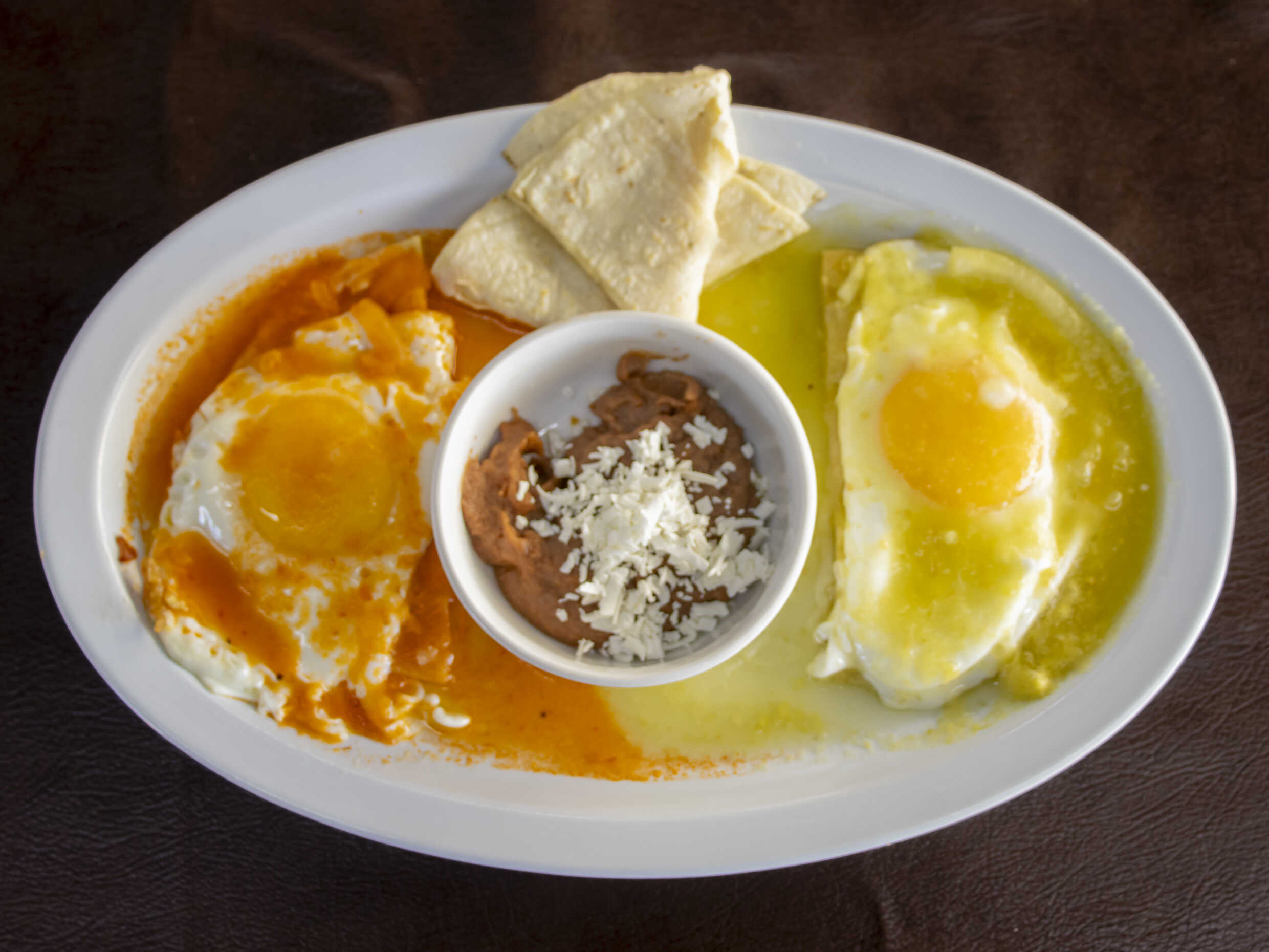 Huevos Divorciados