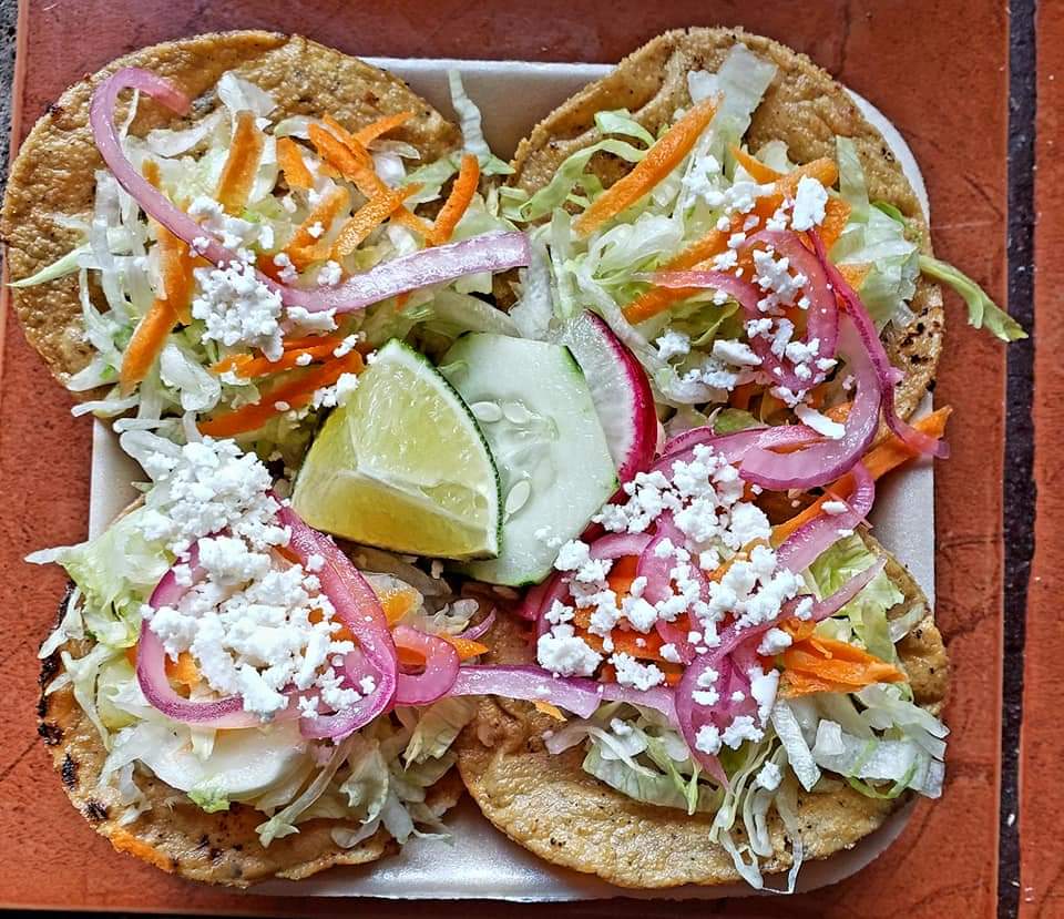 Gordita estilo Tuxpan