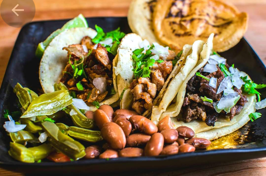 Combo Tacos y Gringa de Bistec + Agua Fresca