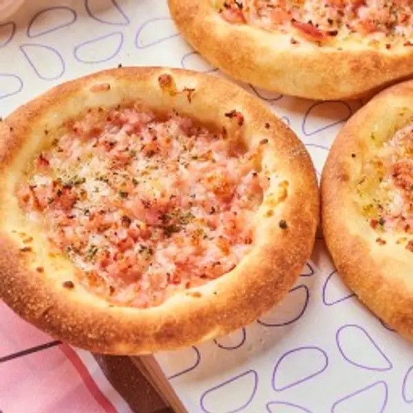 mussarela, presunto e orégano