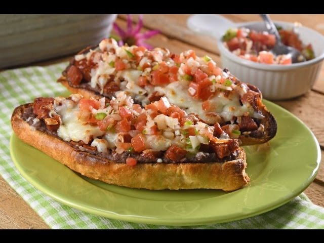 Molletes de Chorizo