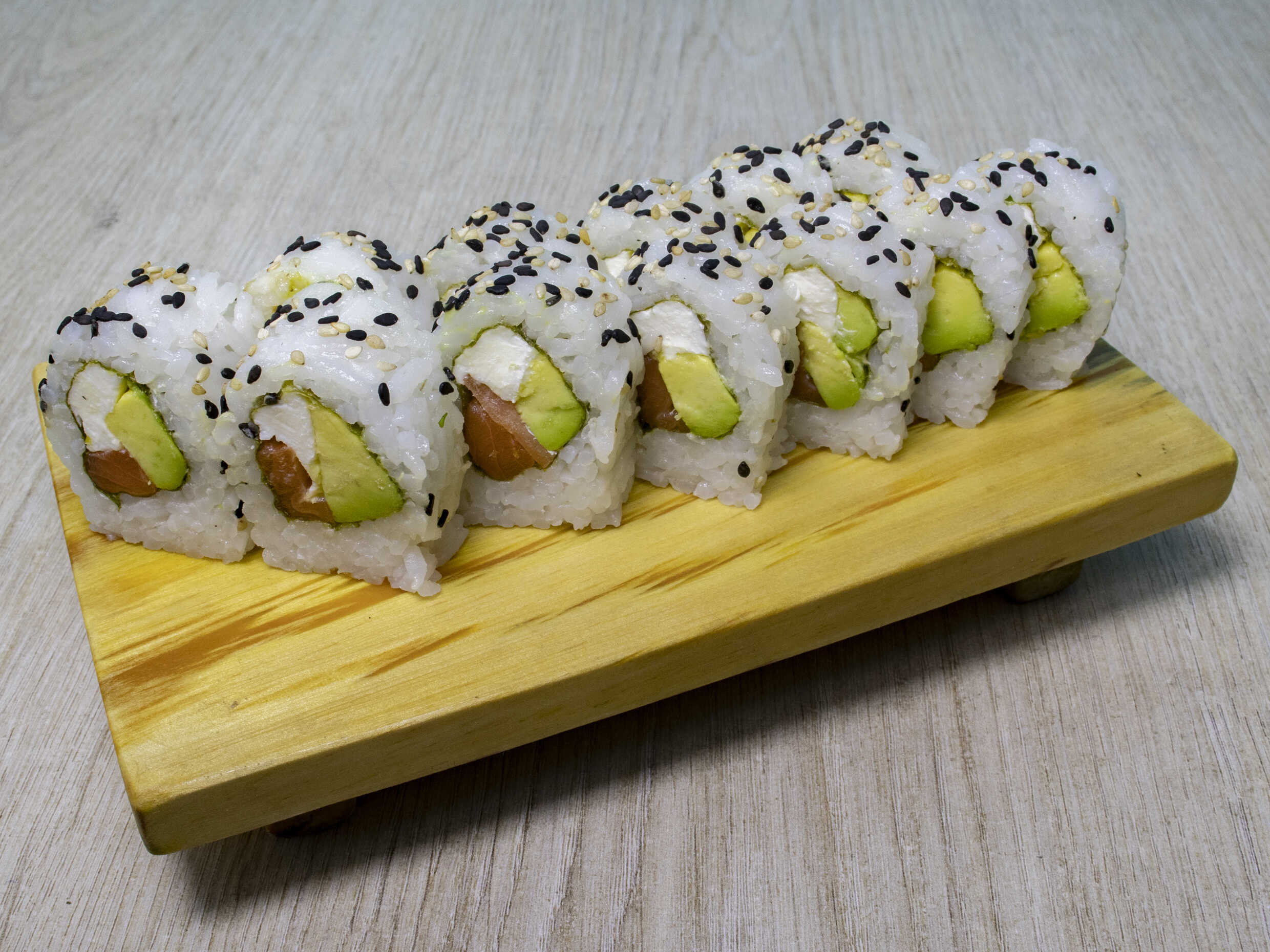 12 Makis Philadelphia + PEPSI 350 ML