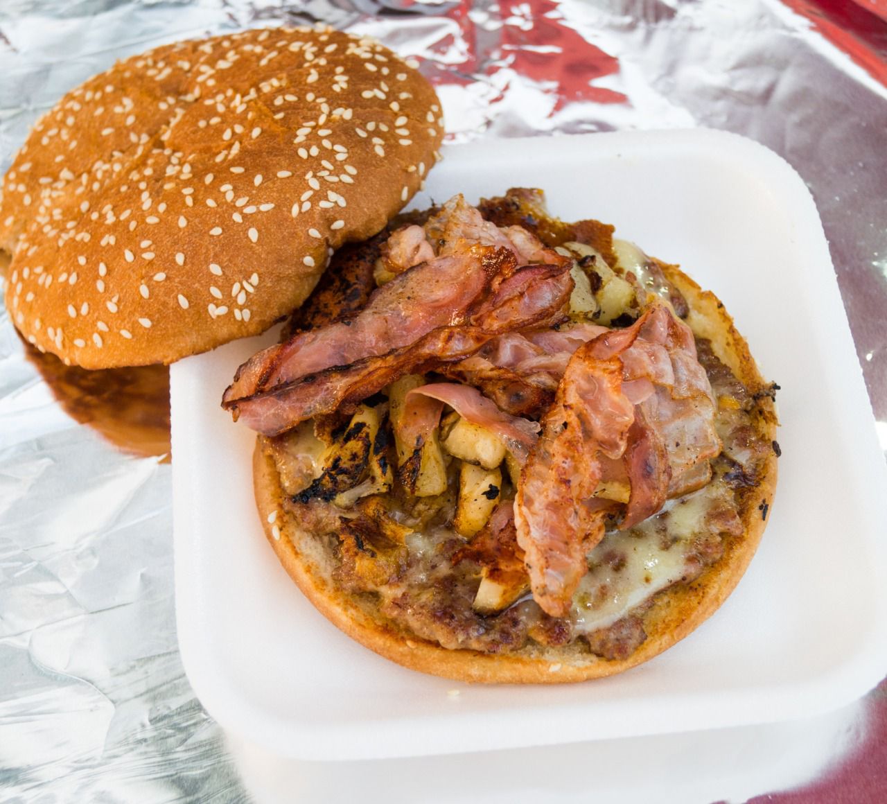 Hot Dog Con Tocino y Hamburguesa con Tocino