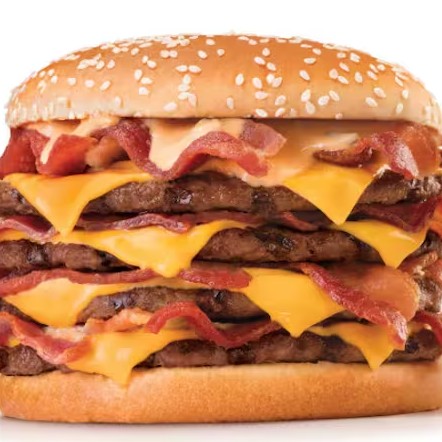 Pão com gergelim, 4 carnes, 4 ovos, 4 fatias de cheddar, 4 fatias de calabres, bacon batata palha, e maionese da casa.