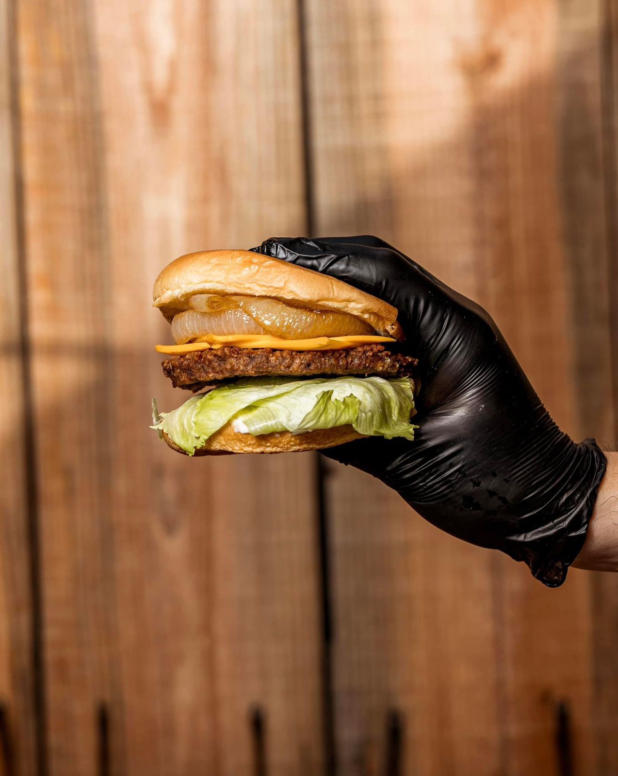 Hamburguesa de Res con Papas