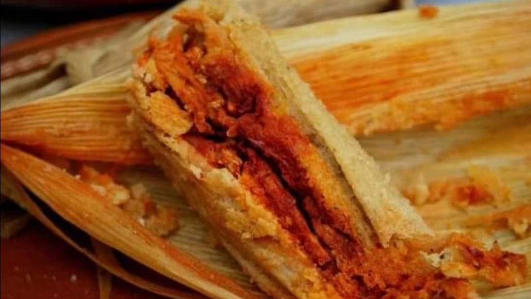 Tamal de puerco rojo
