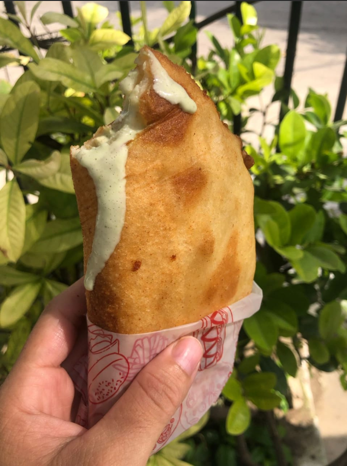 Empanada tocineta queso amarillo