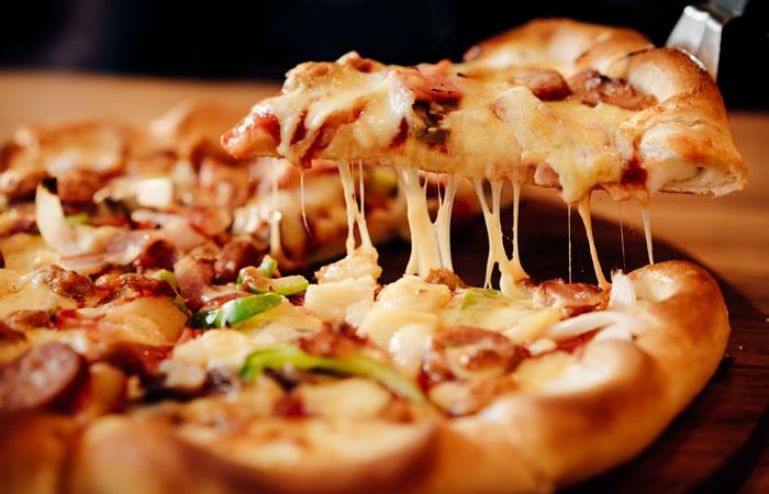Pizza Maiz Tocineta + Colombiana 1.5